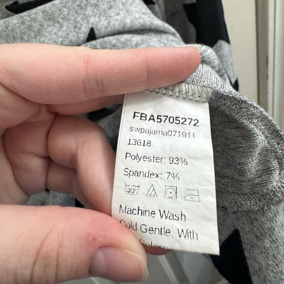 Women’s Allover Star Print Sweatshirt and Sweatpant set  Pajamas Gray and Black - Picture 8 of 10